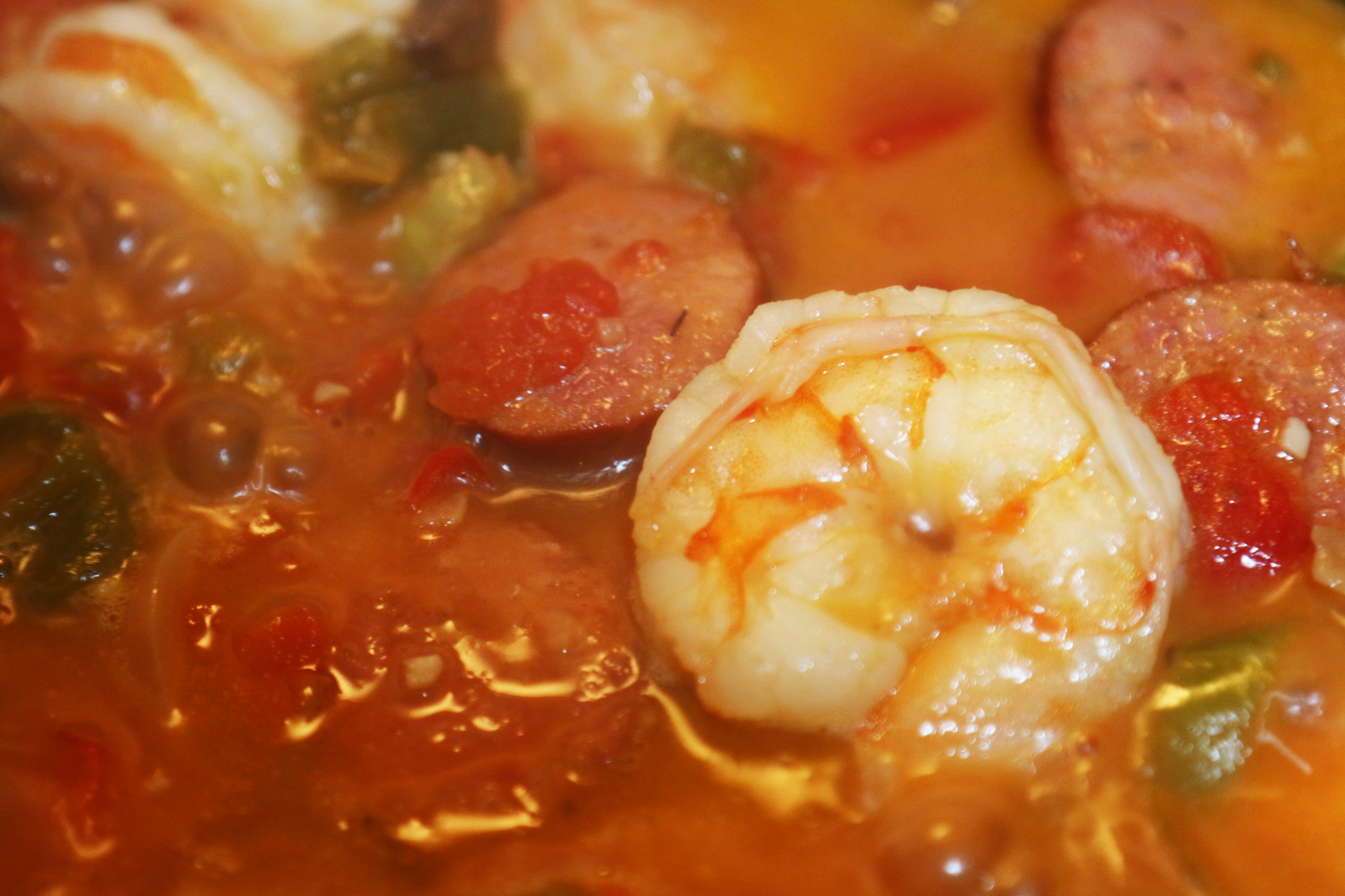 洗練されたデザインの内湯